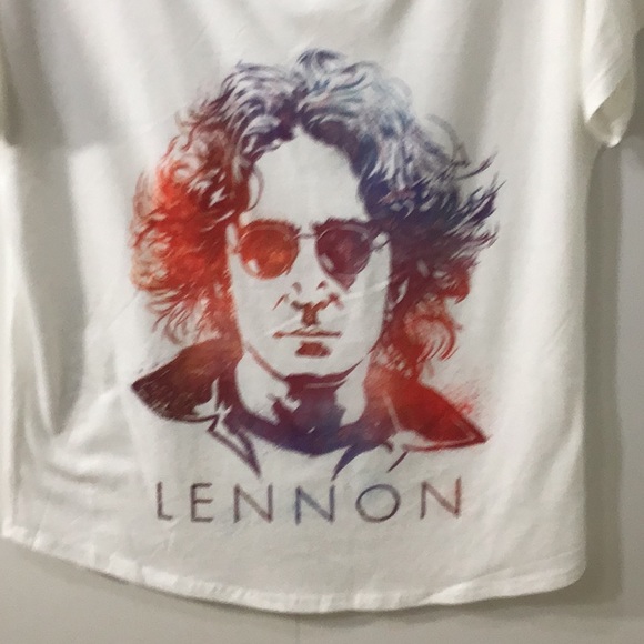 🎄GRAPHIC John Lennon TEE NWOT size S - Picture 2 of 4